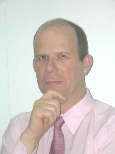 Desde el primer contacto hasta el cierre. 

Se trata de un proceso de m�ltiples estados para conducir un posible prospecto hasta su conversi�n en cliente. Algunos especialistas dicen que es el proceso para ir desde �el primer contacto hasta el cierre�.