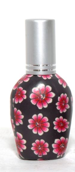 Aires de Bohemia -la marca de ensue�o, donde la deco re�ne el romanticismo y la femeneidad con un aire de bohemia descontracturado, actual y sutil- est� lanzando una nueva colecci�n de perfumeros exclusivos, con dise�os m�s que divertidos y pensados para lucir en todas partes.