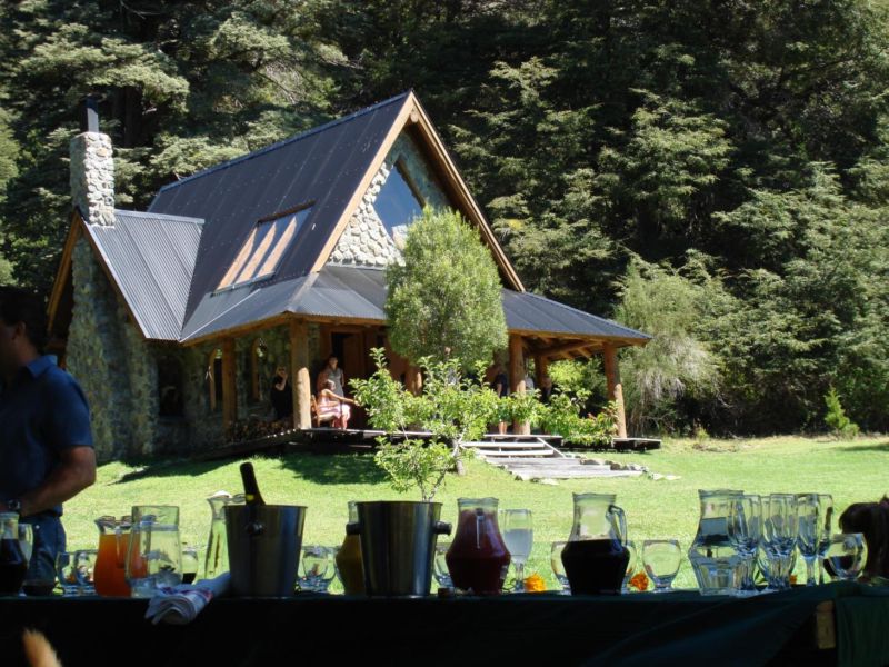Peuma Hue, la �nica eco-estancia boutique del Parque Nacional Nahuel Huapi, Cabecera Sur Lago Guti�rrez, en R�o Negro, ha sido destacada como una de las 30 mejores propuestas del mundo en su especialidad.