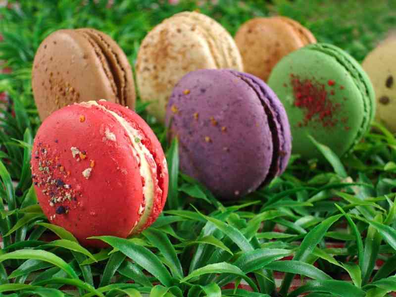 Especialmente para festejar el 20 de julio, �En el Nombre del Postre� ofrecer� una  variedad de exquisiteces dulces con un toque original para compartir con amigos.