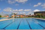 En diciembre de 1992 naci� Open Park, que por entonces, fue creado como un parque acu�tico. El predio ubicado en San Justo, pose�a 3 piletas de exclusivo uso para el verano, con el correr del tiempo, las piletas fueron techadas, para que diferentes universidades y escuelas utilicen las instalaciones en el invierno.