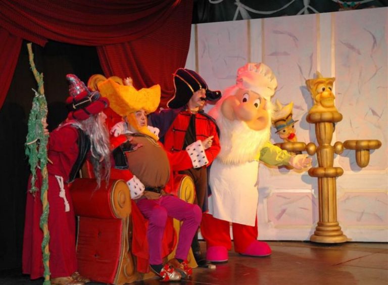 ¡Para disfrutar con toda la familia! Continúa todos los fines de semana la obra “El Rey de