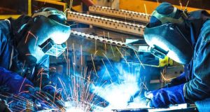 La producción industrial creció 5,9% en julio, impulsada por la construcción y la siderurgia