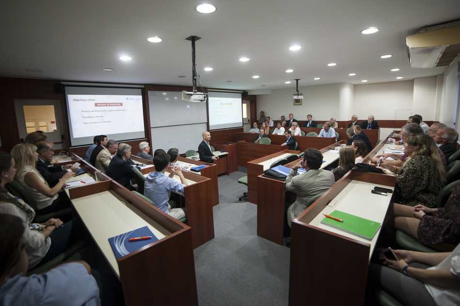 La Universidad Austral presenta la Diplomatura Online en Gestión Logística Integral