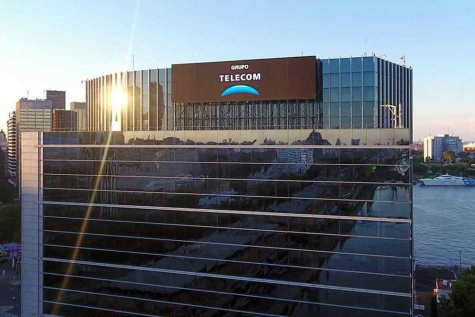 Telecom presiona para retiros voluntarios