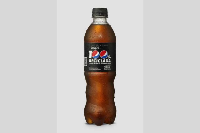 Pepsi presenta su nueva botella 100% reciclada