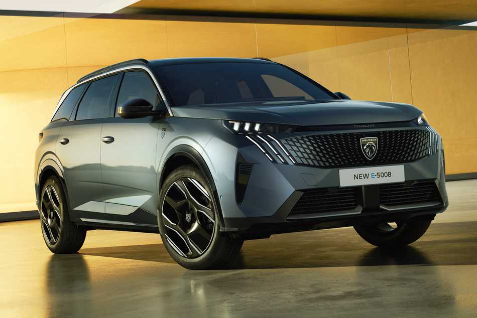 PEUGEOT E-5008: El SUV 100% eléctrico con autonomía líder en su clase