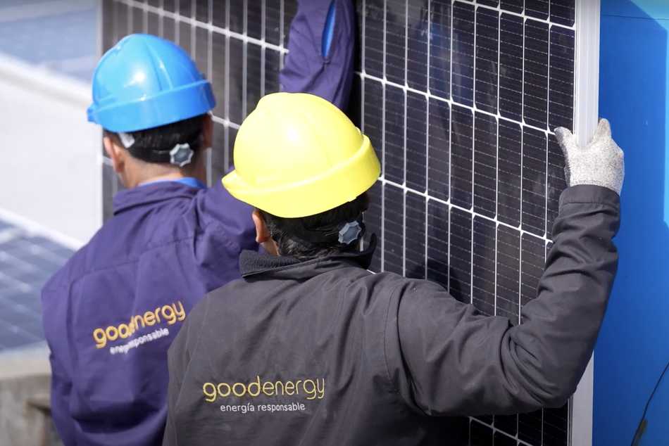 ¡Reduzca costos y sea sostenible con energía solar!