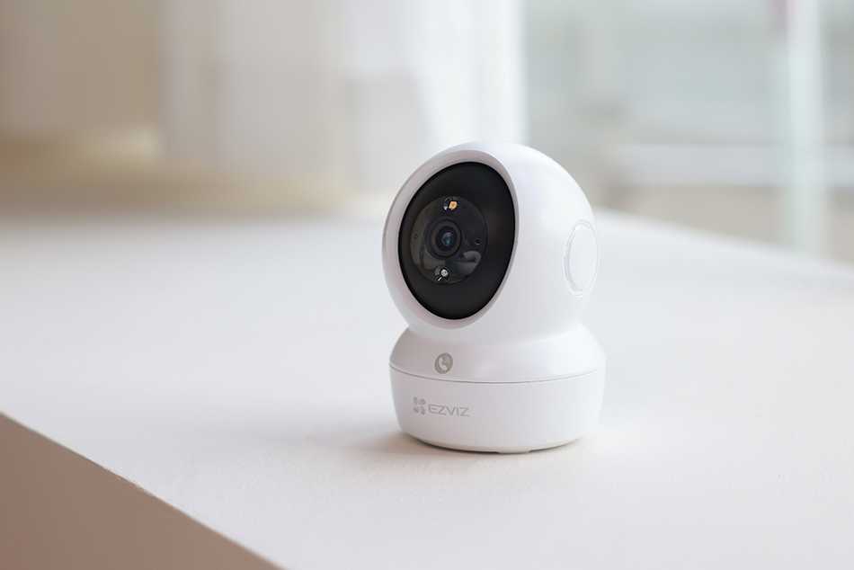 Seguridad inteligente para tu hogar en verano