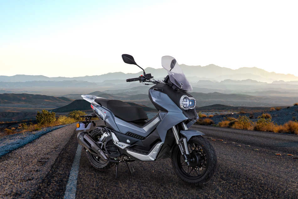 Lifan desembarca en Argentina con 10 modelos de motos