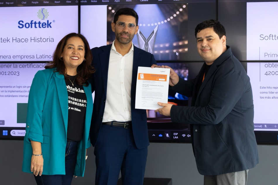 Softtek obtiene certificación ISO 42001 en IA